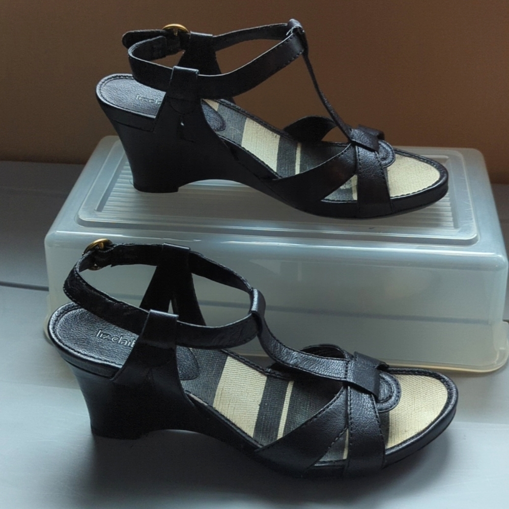 Liz Claiborne black sandals with gold buckle